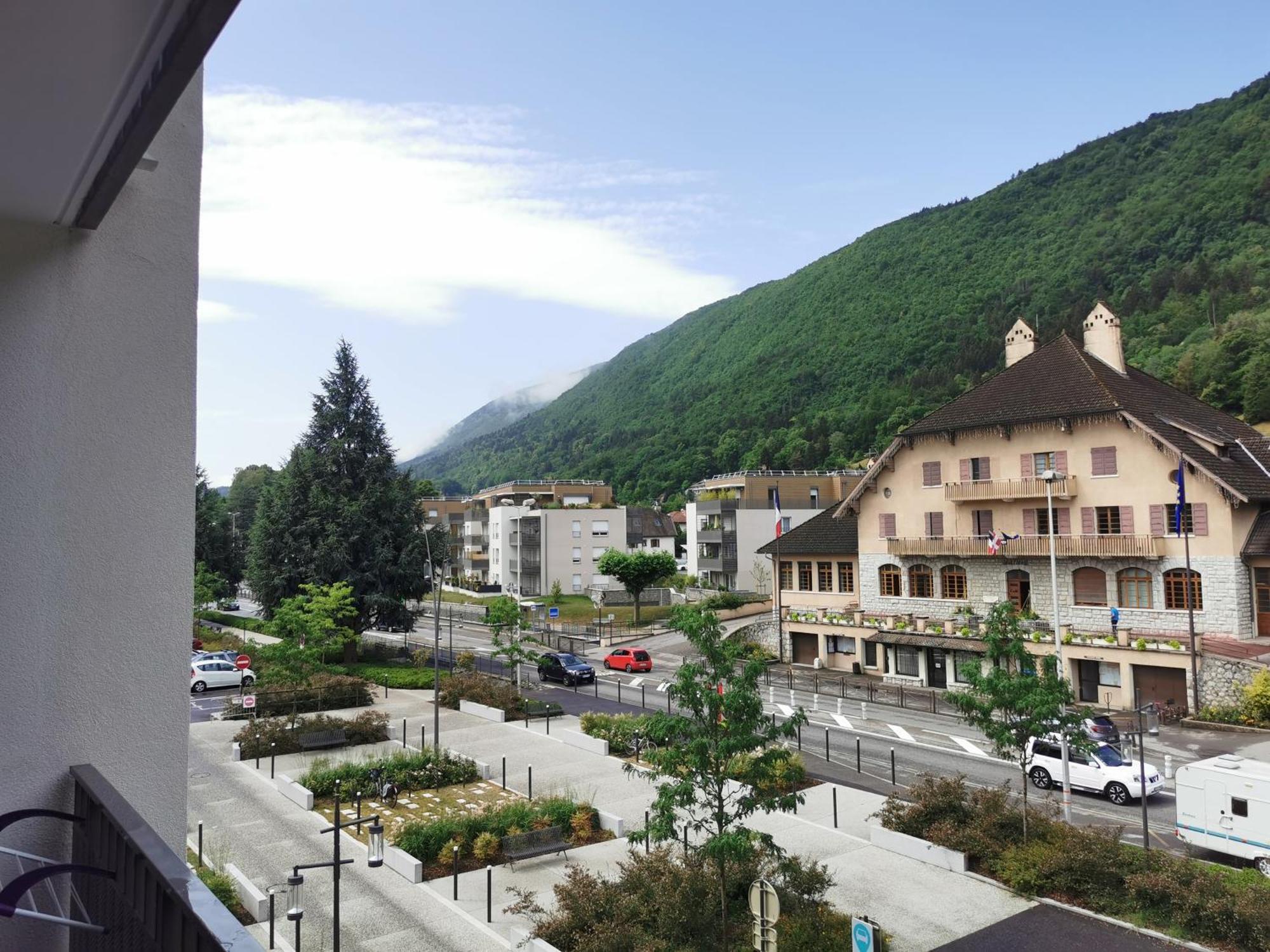 Semnoz & Lac - Wifi - Parking - Netflix - Balcon - Centre-ville Apartment *